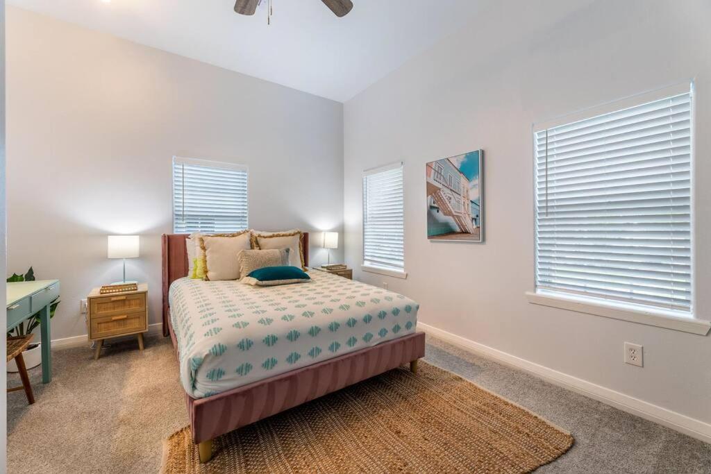 5/3 With A Heated Pool 2 Min From Beach, Updated Galveston Exteriér fotografie